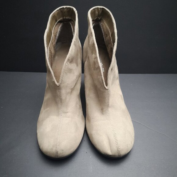 Aerosoles Winterstrole Ladies Size 7M Tan w/ Black Heels & Soles Heeled Booties - Picture 4 of 9